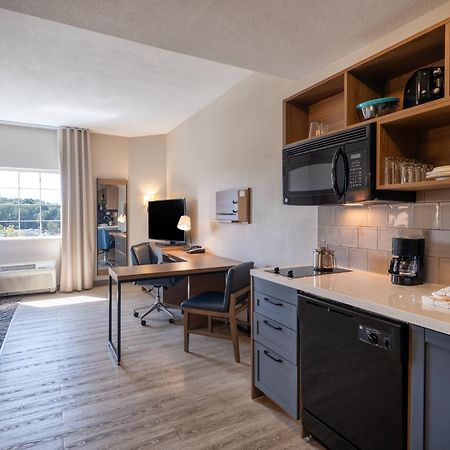Candlewood Suites Manassas By Ihg Exterior foto